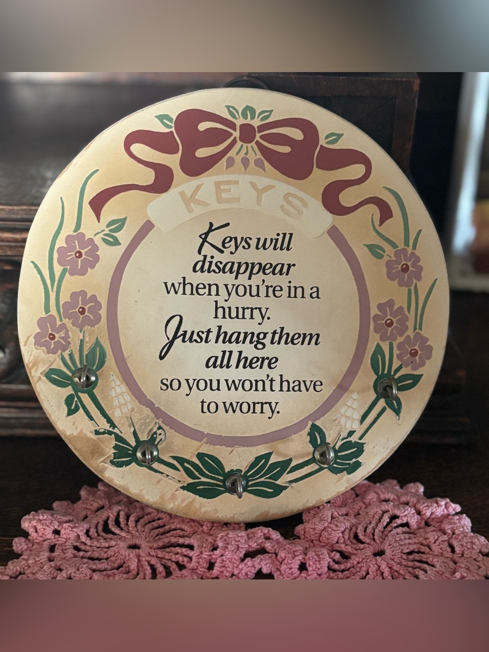 Decorative Floral Keys Wall 5 Hook Rack in Cream and Mauve
